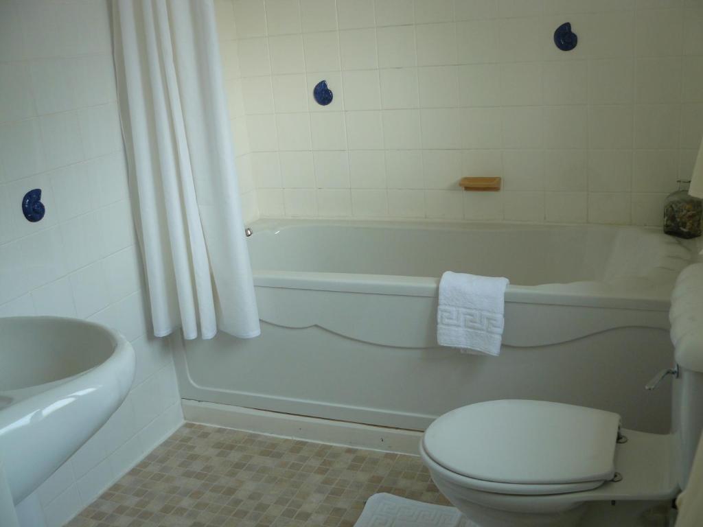 The Millstones Country Hotel & Restaurant Plymouth Room photo
